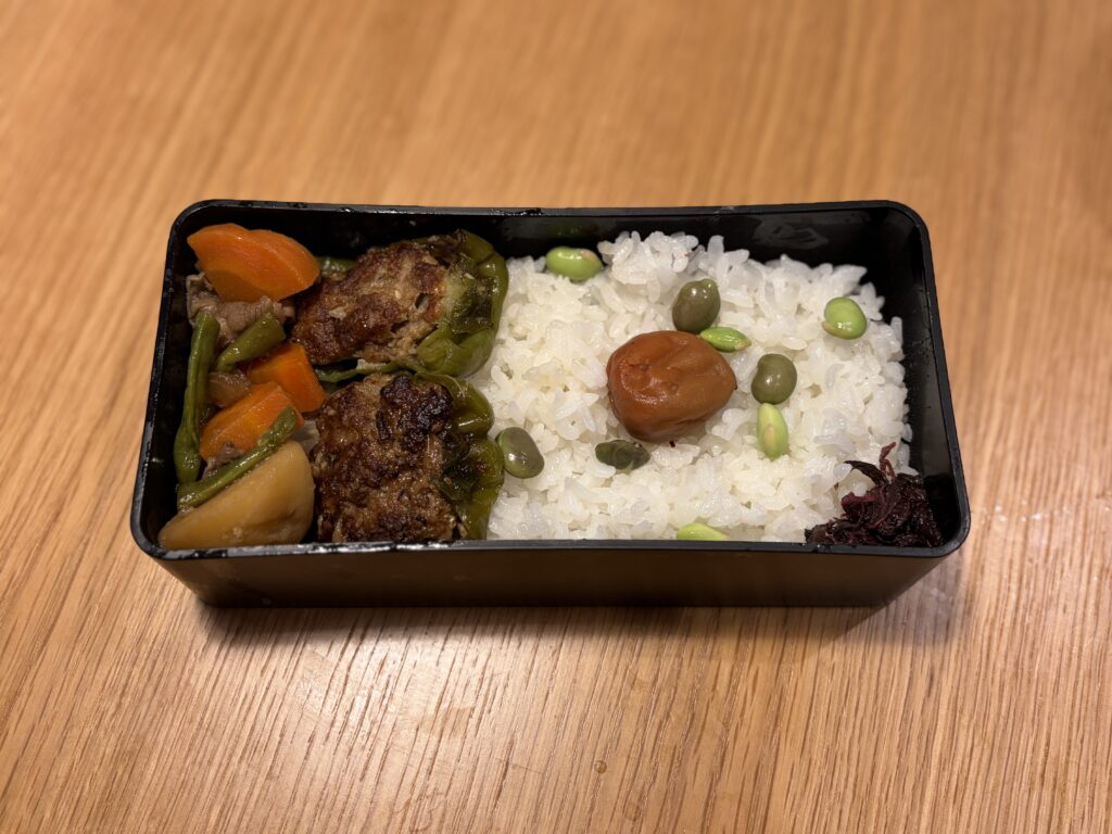 ピーマンの肉詰弁当